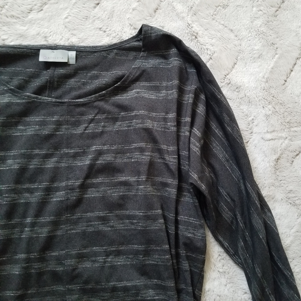 ✨️CL Athelta Gray Metallic Horizontal‎ Stripe Size M - Picture 2 of 11